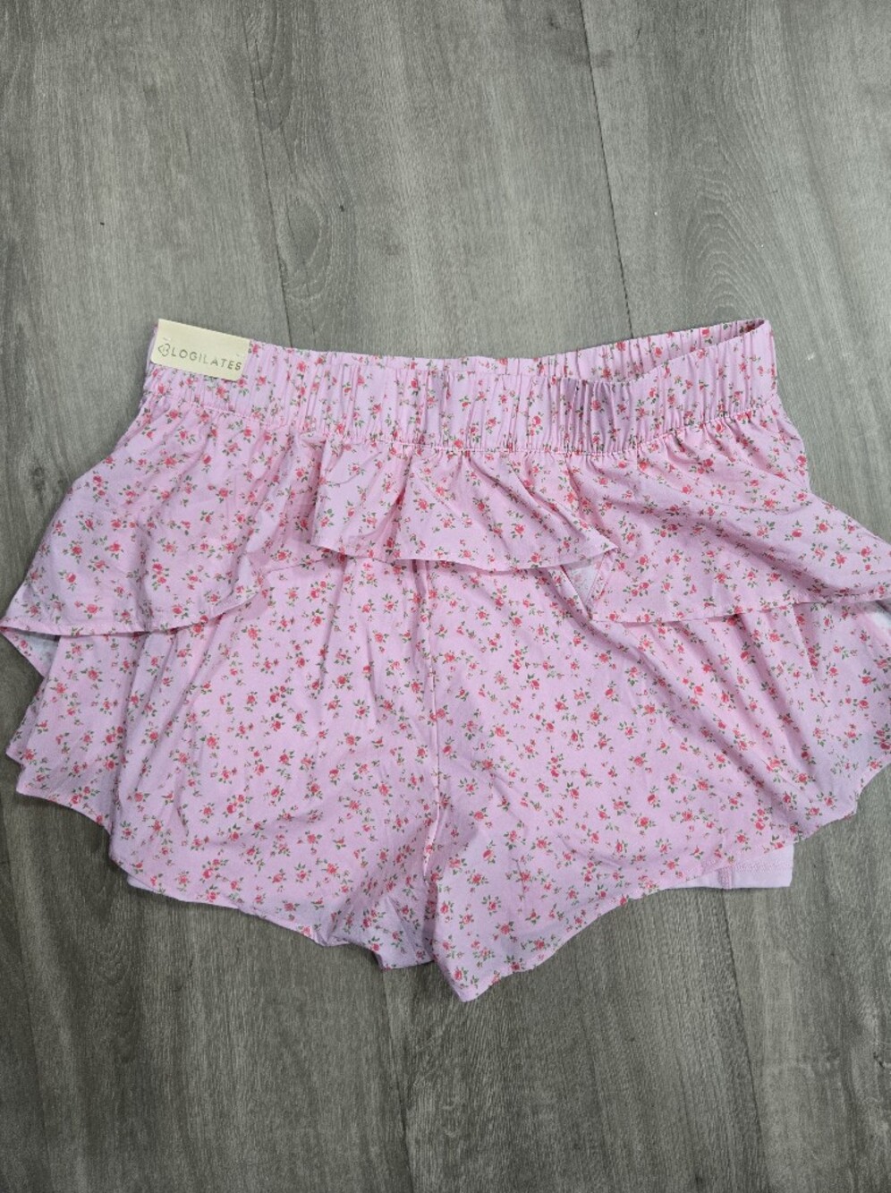 Blogilates Ruffle Shorts - Picture 4 of 5